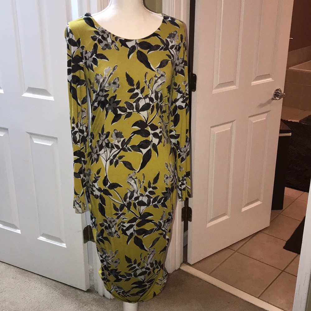 (Maternity) Pea in a Pod patterned long sleeve dress